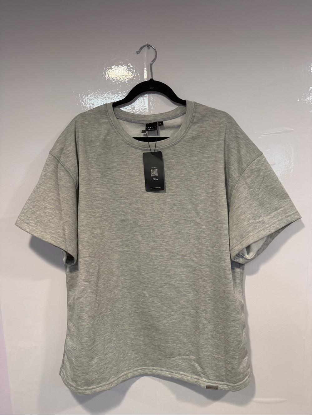 Men's Heather Gray Short-Sleeve Crewneck Shirt NWT Sumwon